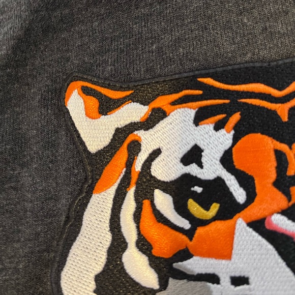 Crewneck Sweatshirt by SOUNDOFF | Savage Beast 🐯 Deep Gray Heather (XS) - NWOT - Picture 3 of 4